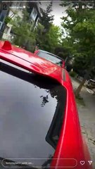 Testo Taylan'ın arabasına çarptılar.