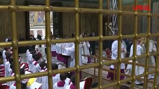 Video Papa Leone XIV, la prima messa nella Cappella Sistina con i cardinali