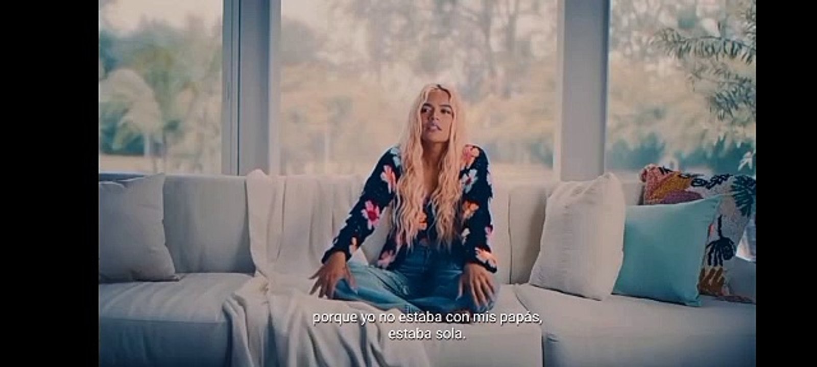 ¡Karol G habla del acoso que sufrió a los 16 años por su exmánager!