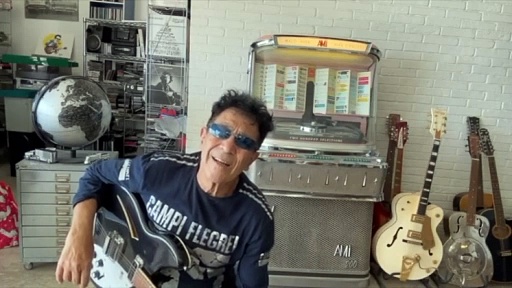 Video Bravehop Records al Capitol: Bennato Benedice l'Indie