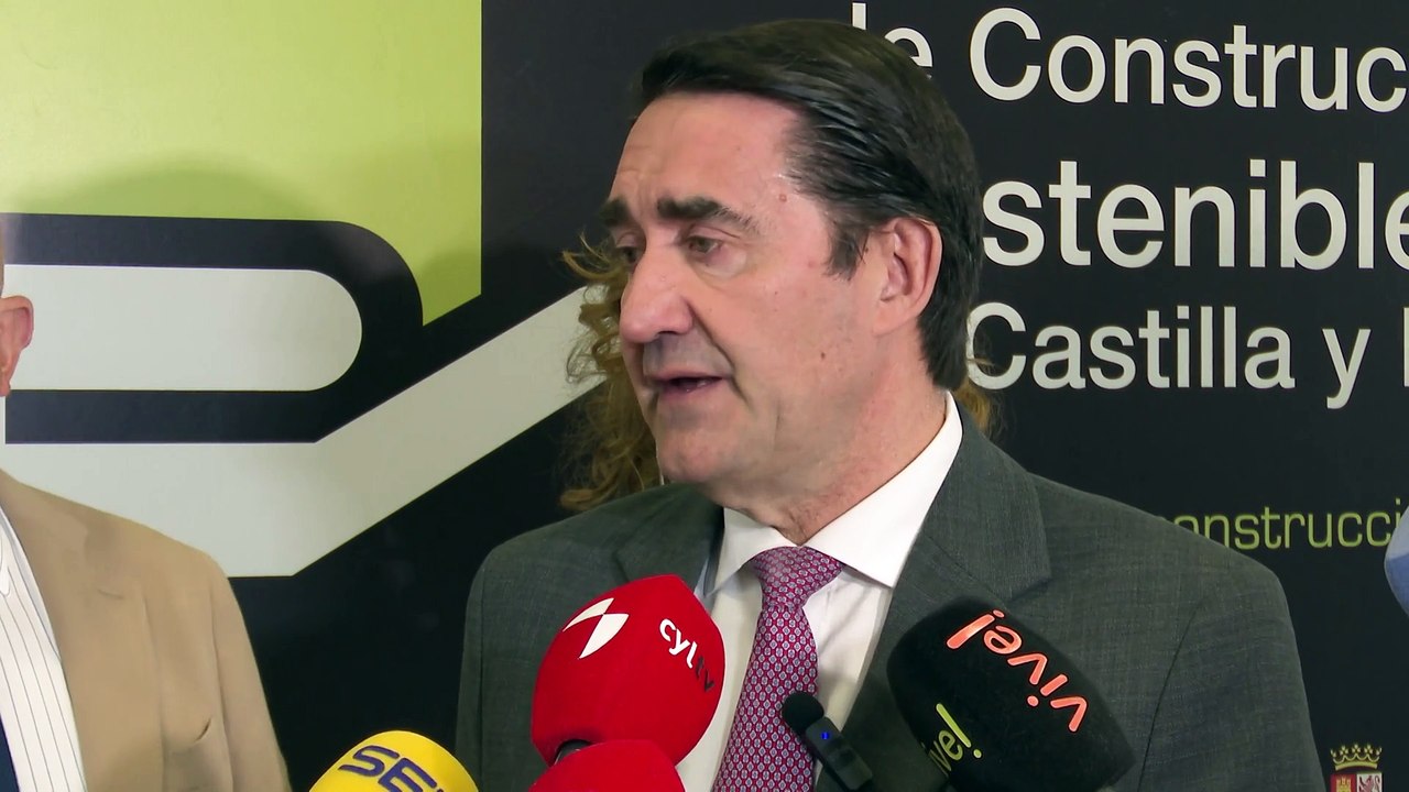 Suárez-Quiñones y Carnero piden "disculpas y comprensión" por las obras de la red de calor