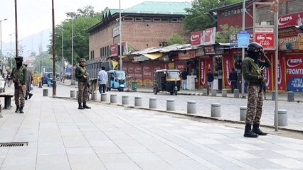 دوريات لقوات الأمن في الشطر الهندي من كشمير