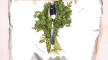 Cómo conservar el cilantro o perejil por más tiempo