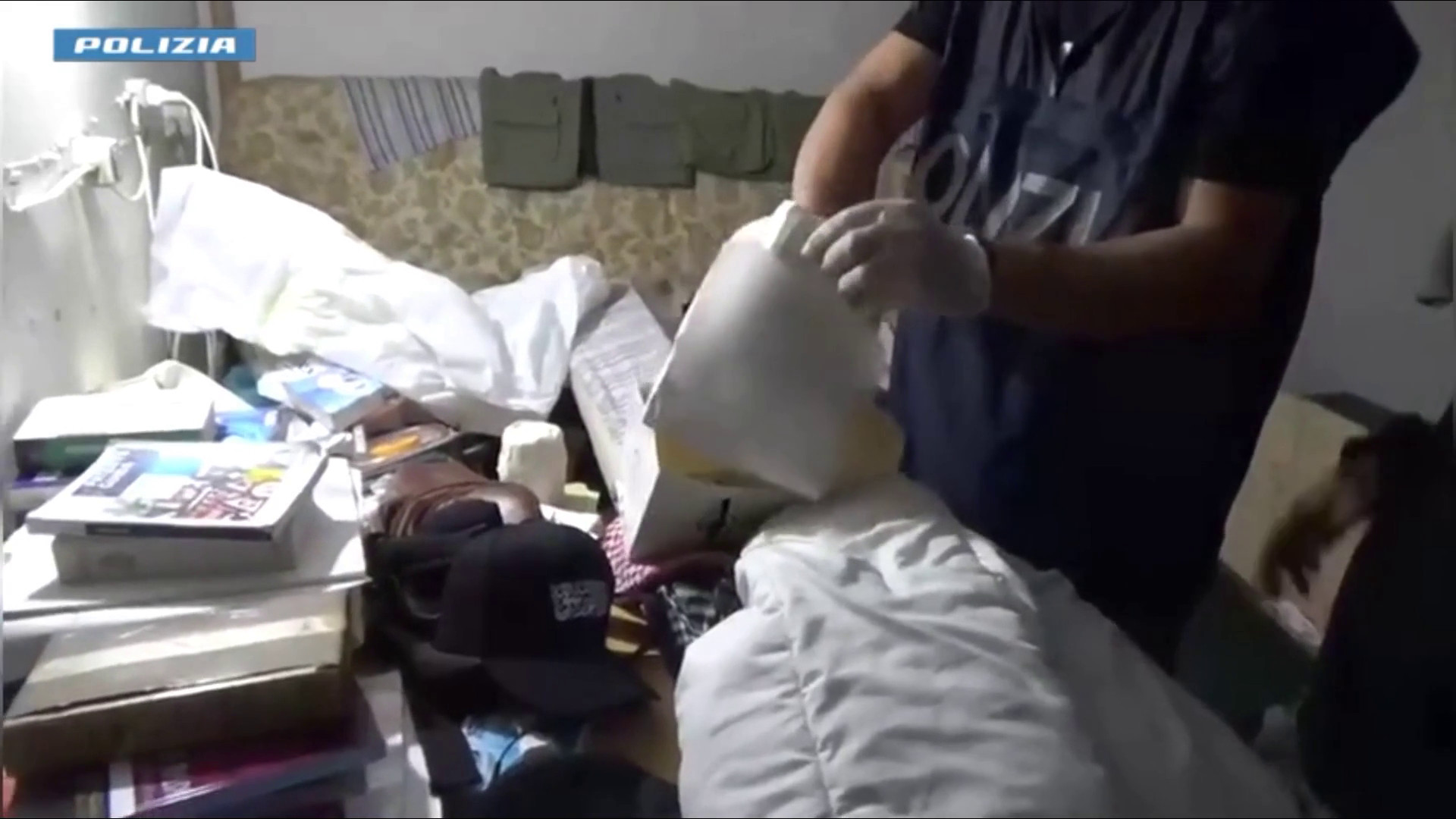 Video Due persone fermate a Palermo per terrorismo e propaganda della jihad