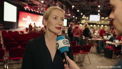 Germany's Left party ready to sue gov't over asylum controls