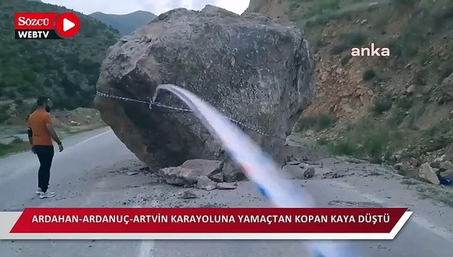 Ardahan-Ardanuç-Artvin karayoluna yamaçtan kopan kaya düştü