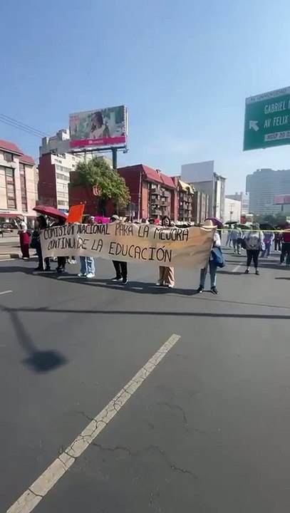 Protesta avenida Universidad