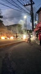 Protesto contra falta d'água fecha avenidas em Maceió (2)