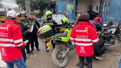 Hasta un millón de pesos: sellan montallantas que cobraba altas sumas por despinchar en Bogotá