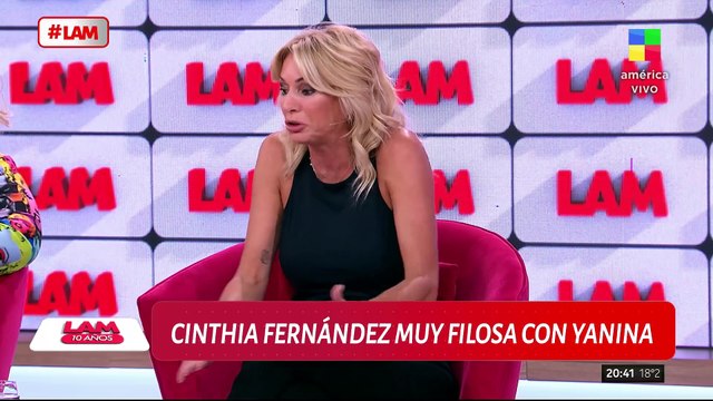 💥 PICANTE CRUCE ENTRE CINTHIA FERNÁNDEZ Y YANINA LATORRE