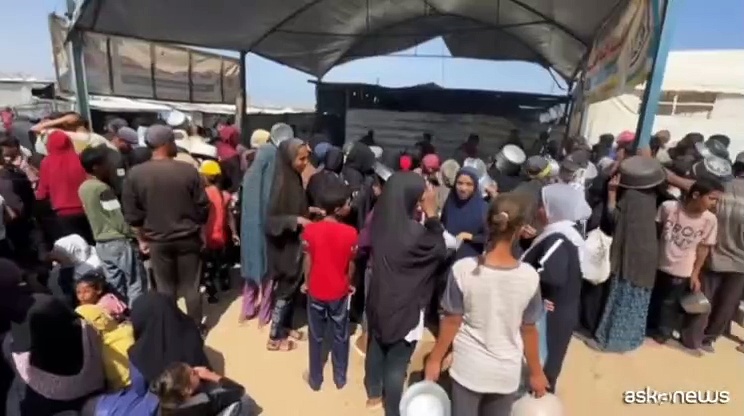 Video Gaza senza cibo, la disperata distribuzione a Khan Yunis