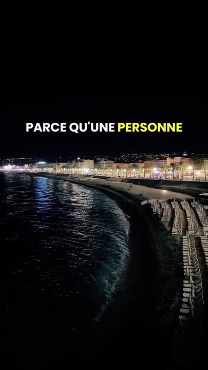 Avec l'âge on ne perd pas ses amis on découvre juste qui sont les vrais #BR3 #amitié #ami #amie #Réussite