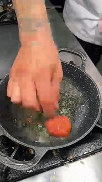 Sucuklu Sebzeli Çift Yumurtalı Menemen Tarifi Kahvaltıya Lezzet Katın