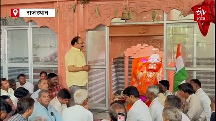 सेना की हौसला अफजाई: पूर्व नेता प्रतिपक्ष राठौड़ ने रक्षा कोष में दिया 5.51 लाख का दान, गोठवाल ने मंदिर में किया पूजा पाठ