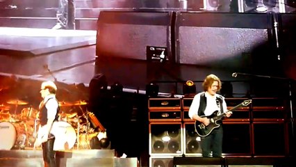 Van Halen - Unchained