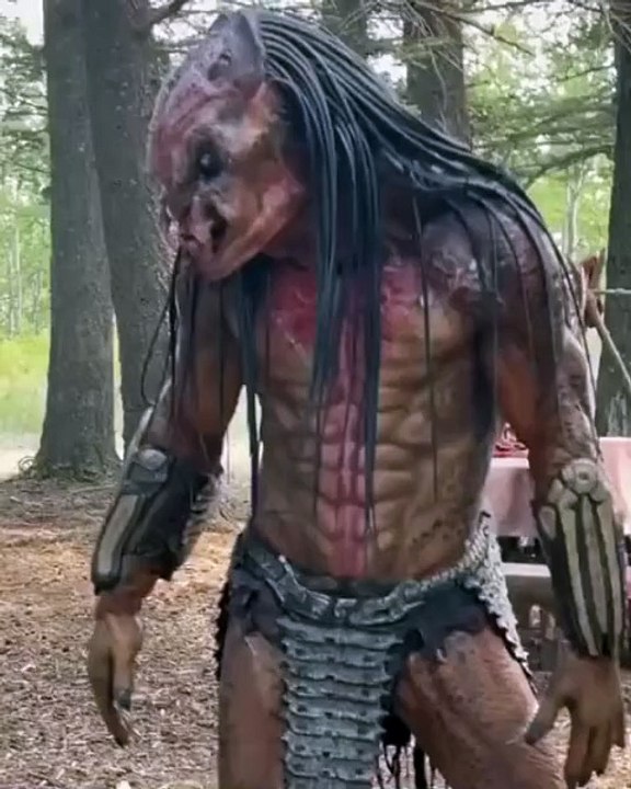 Behind the scenes of Predator in the movie Prey, the practical effects here is amazing