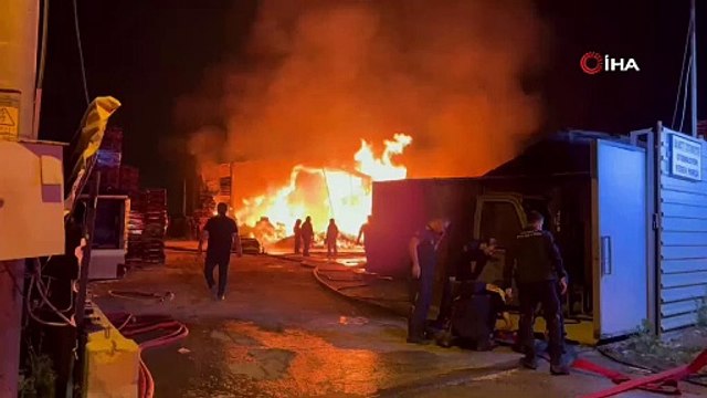 Bursa’da palet fabrikası alevlere teslim oldu