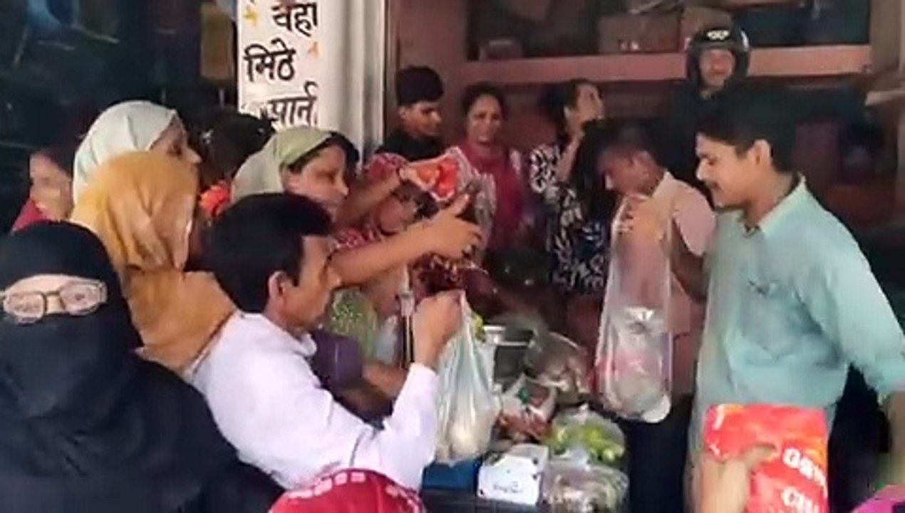 जोधपुर में सब्जी की दुकानों पर भीड़