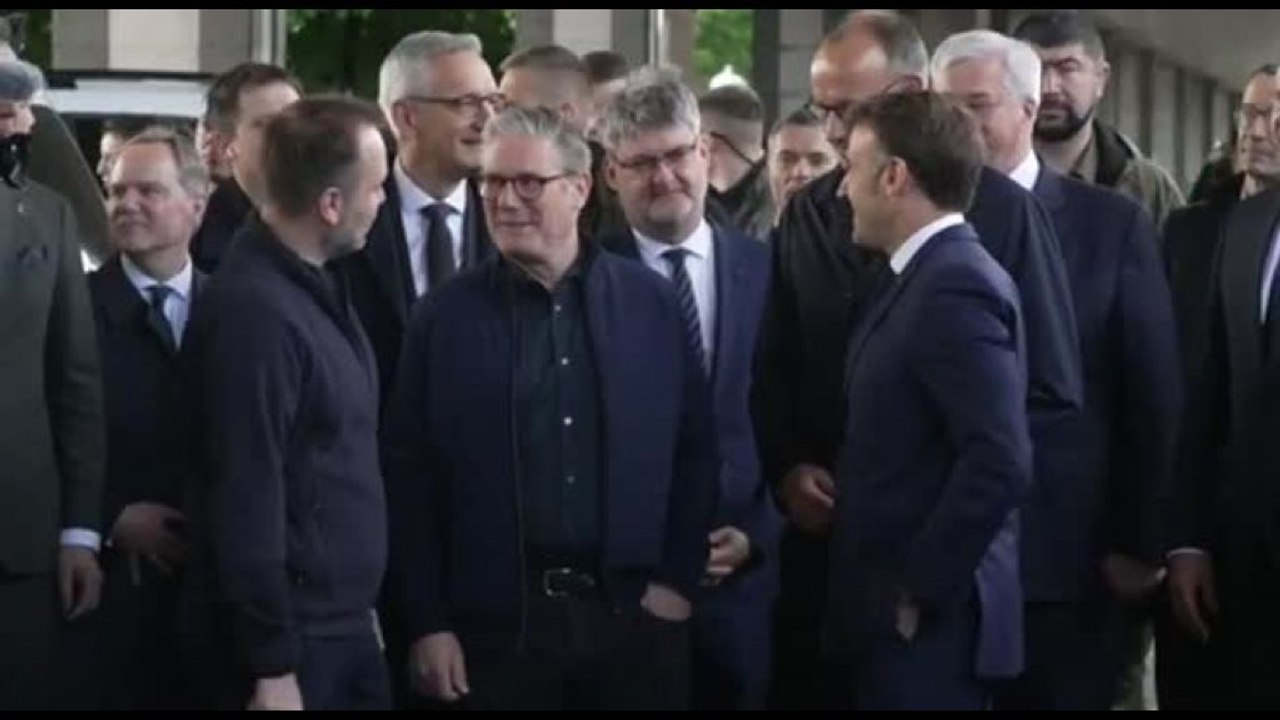 Leader europei da Zelensky: Macron, Tusk, Merz e Starmer a Kiev