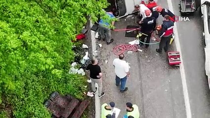 Sinop’ta tur otobüsü devrildi! 2 kişi ağır 18 yaralı