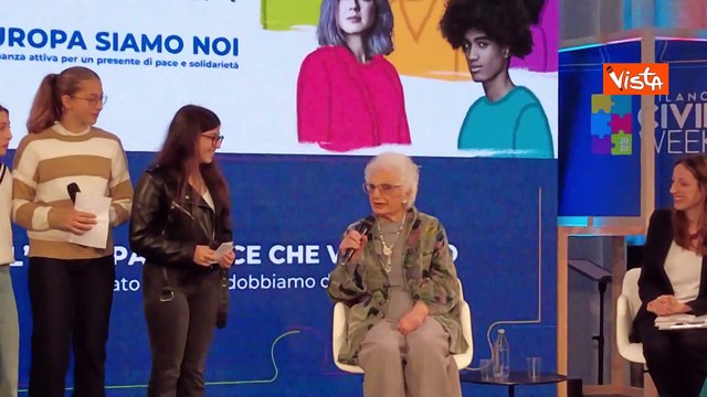 Segre: Si sa tutto dei cantanti ma poco della storia, si cambi a scuola per non dimenticare