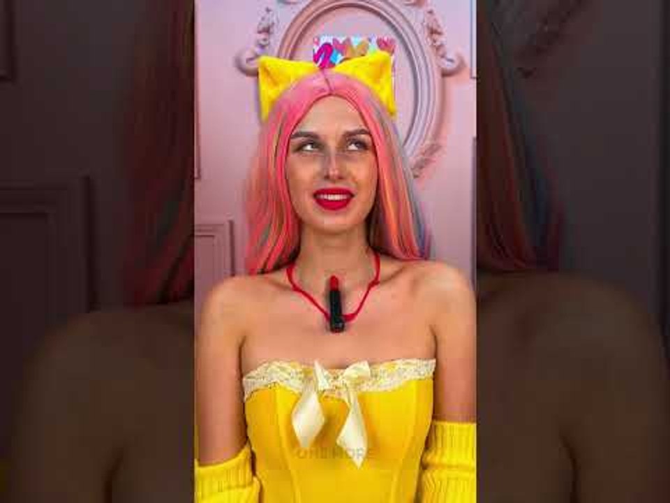 Using Lipstick The Wrong Way Can Be Surprisingly Useful! 💄😆 #hack