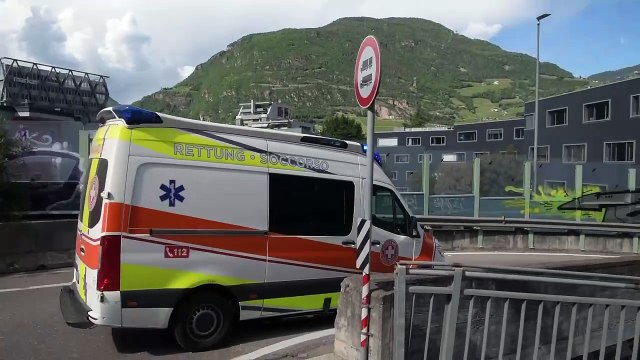 Bolzano, un aliante finisce nel fiume nei pressi di via Mayr Nusser: il video