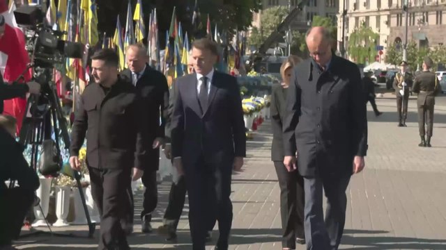 Macron, Starmer, and Zelensky Discuss Privately After Iconic Photo in Ukraine