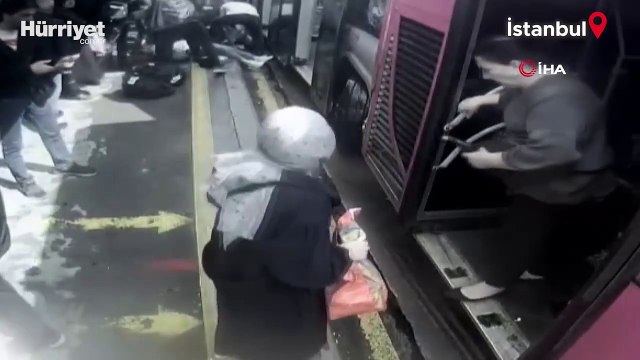 Beylikdüzü'nde metrobüs kazasının görüntüleri ortaya çıktı