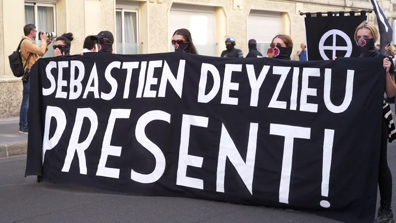 Plusieurs centaines de militants d’ultradroite défilent dans Paris à l’appel du « Comité du 9-mai »