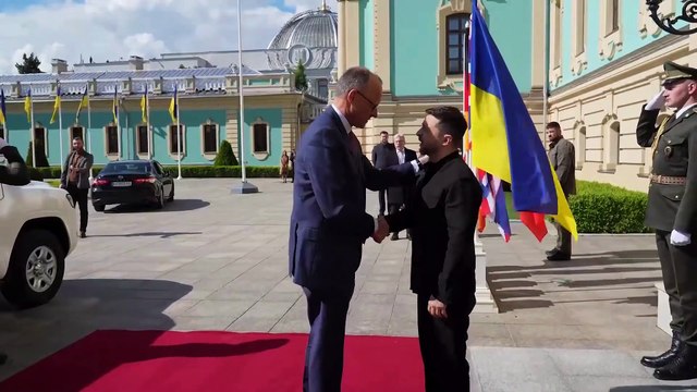 Líderes europeos llegan a Kiev y exigen a Moscú un alto el fuego total e incondicional