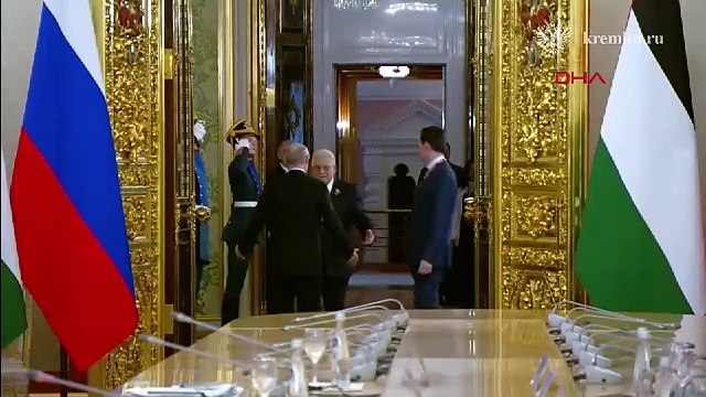 Putin, Filistin Devlet Başkanı Abbas ile bir araya geldi