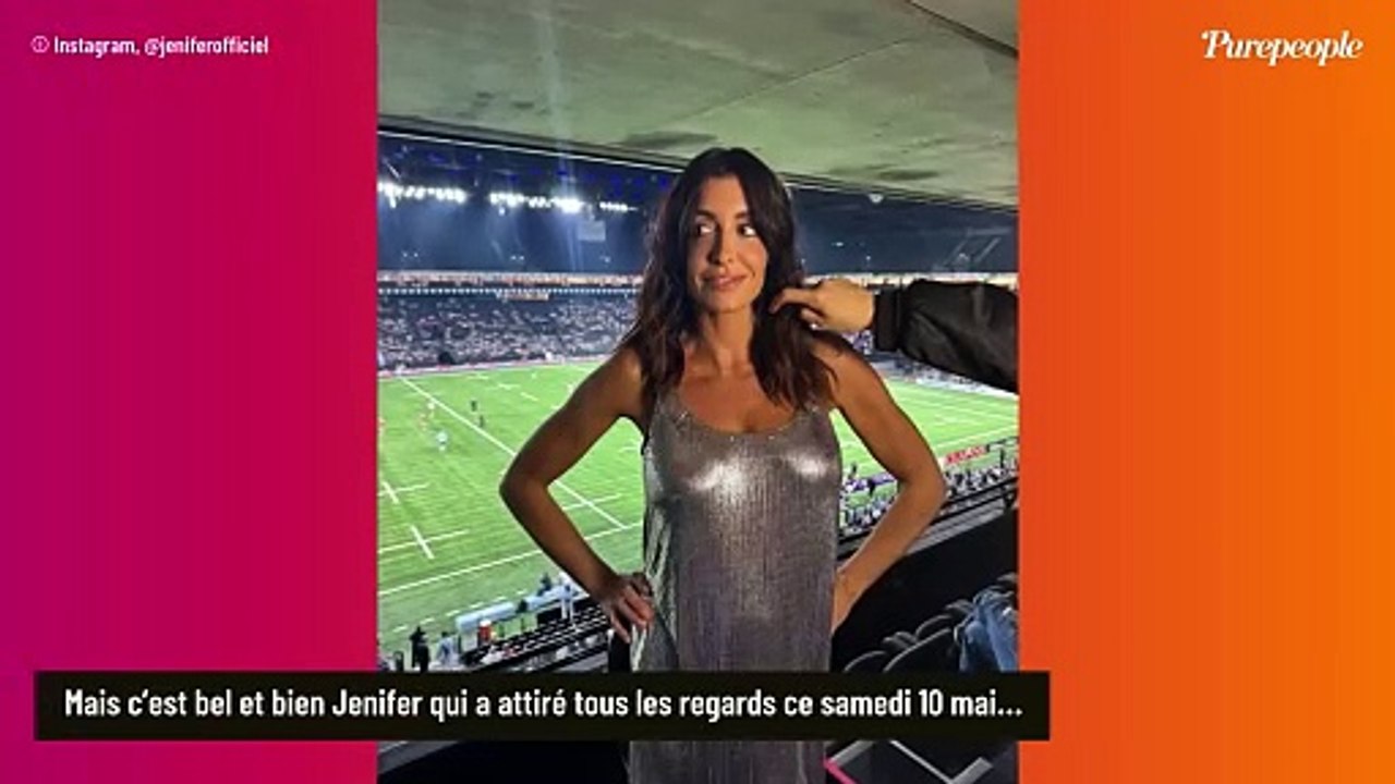 Jenifer affole la Défense Arena en mini robe strass et cuissardes en cuir