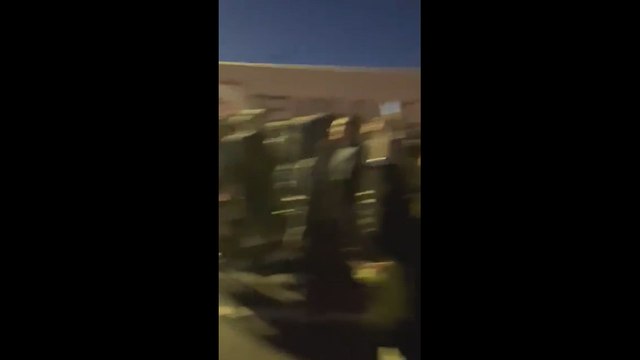 Aficionados del SEVILLA intentan COLARSE en las INSTALACIONES tras la DERROTA ante el CELTA