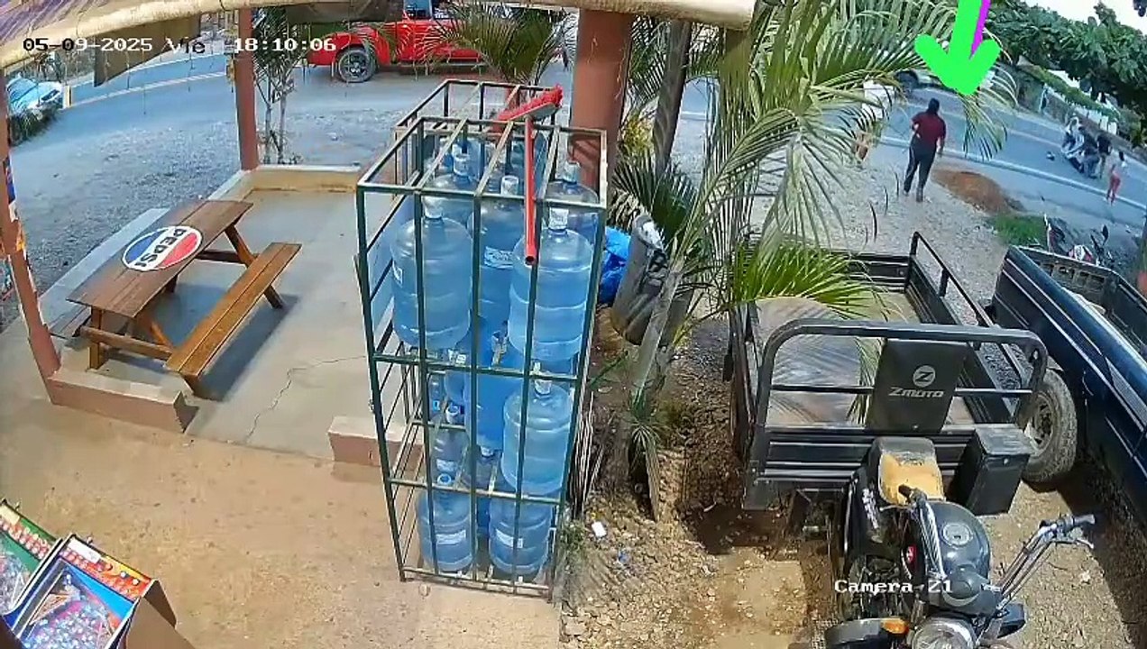 Cámara de seguridad capta atropello en Puerto Cortés