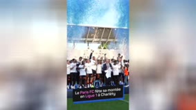 Le Paris FC fête sa montée en Ligue 1 à Charléty