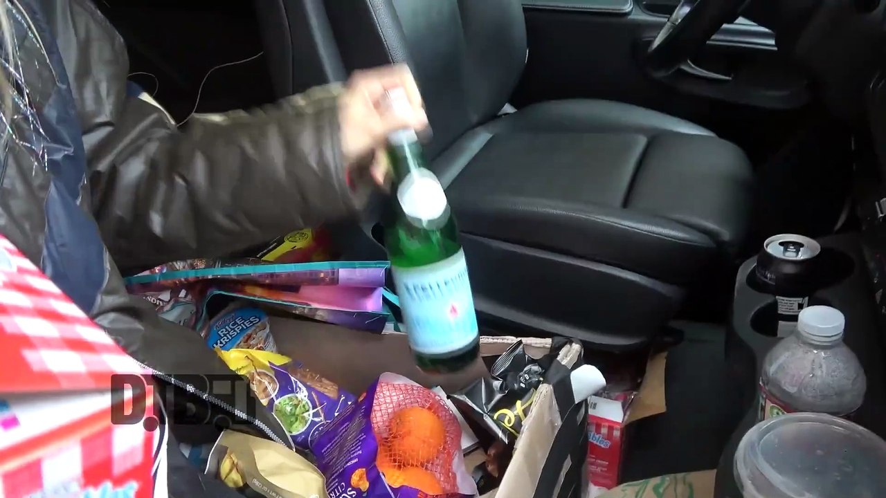 Maude Latour - BUS INVADERS Ep. 2041