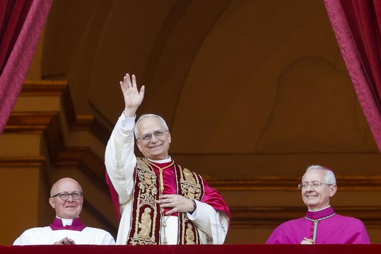 Firma de Carlos Cuesta: León XIV rechaza al marxismo, el colectivismo y la ideología de género