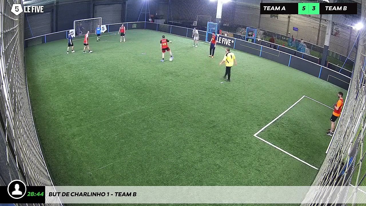 But de Charlinho 1 - Team B