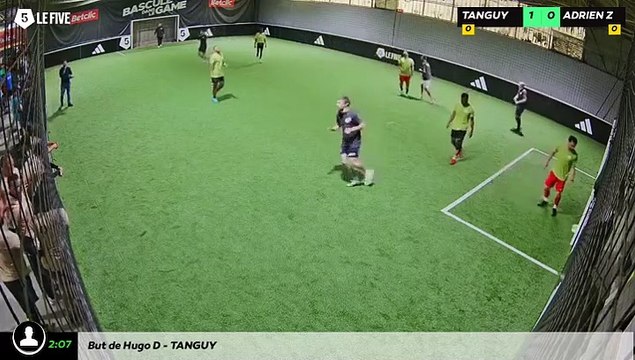 TANGUY - ADRIEN ZERBINATI 11/05 à 09:41 - Football Terrain 3 (LeFive Pau)