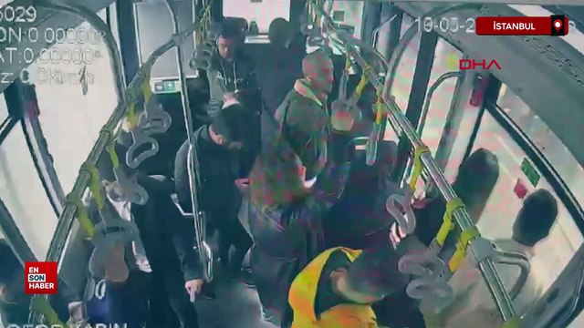Beylikdüzü'ndeki metrobüs kazası araç içi kamerasında
