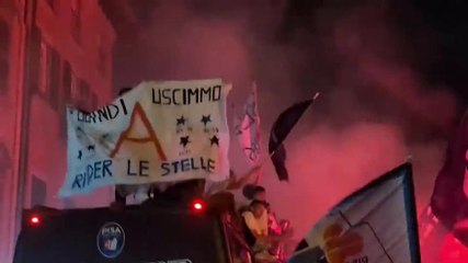 Delirio a Pisa! La festa per la promozione è da brividi