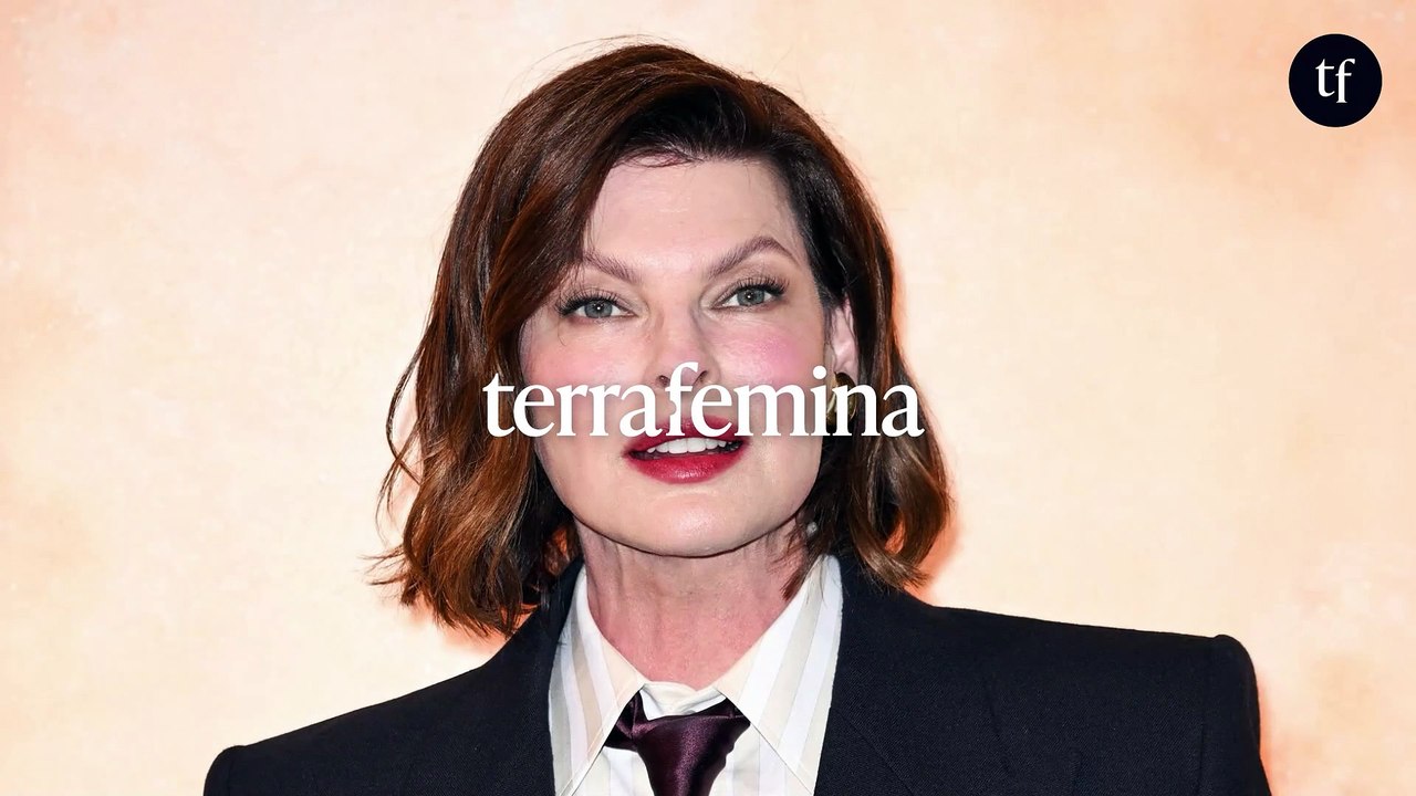 "Elle est redevenue belle", "Elle revient de loin" : à 60 ans, ce mannequin culte des années 90 fait un retour remarqué après sa chirurgie ratée