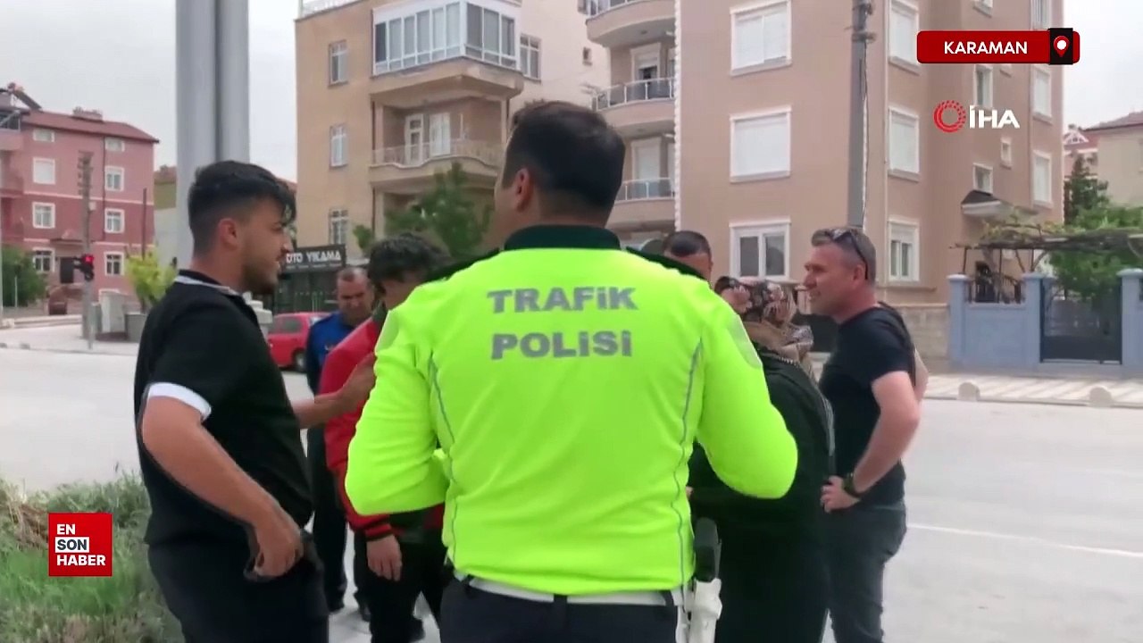 Karaman'da aydınlatma direğine çarpan otomobil orta refüjü aşarak karşı şeride geçti