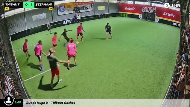 THIBAUT GACHES - STEPHANIE PETEILH 11/05 à 10:05 - Football Terrain 1 (LeFive Pau)