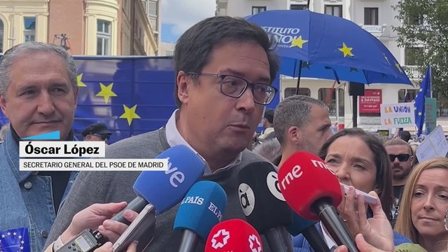 Óscar López ve “muy grave” que se publiquen mensajes privados de Sánchez