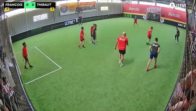 FRANCOIS GOMOND - THIBAUT GACHES 11/05 à 11:51 - Football Terrain 1 (LeFive Pau)