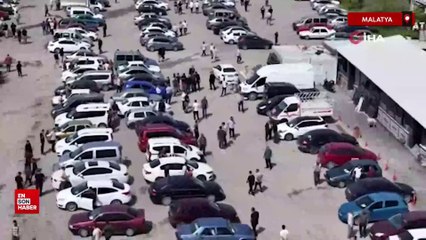 Malatya Açık Oto Pazarı'nda satıcı da alıcı da beklemede