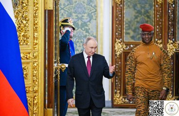 🇧🇫✊🏿 « J’ai appris beaucoup de leçons…» (Le Capitaine Ibrahim Traoré de retour de la Russie 🇷🇺)