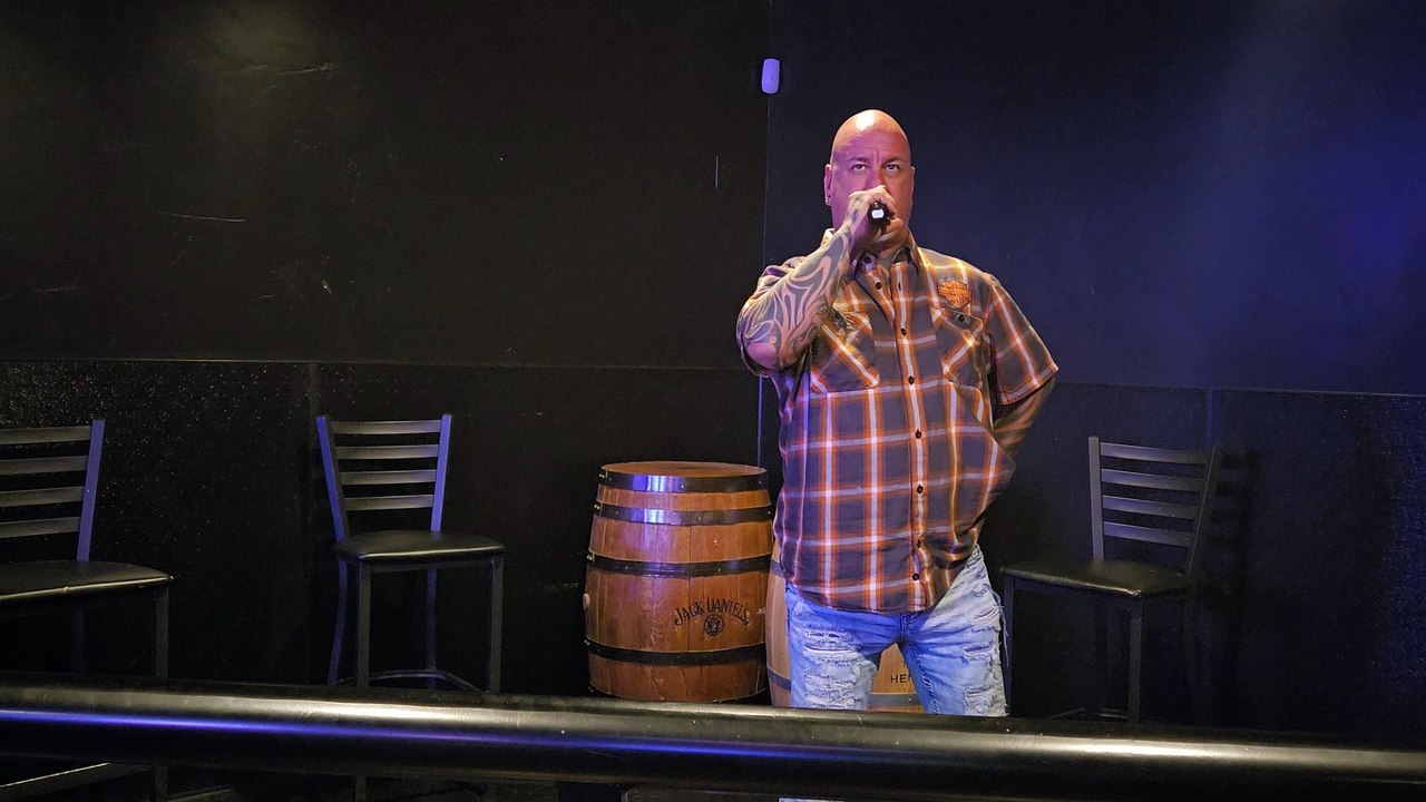 THE DOORS - PEOPLE ARE STRANGE (PERFORMED LIVE AT THE WESTERNER)